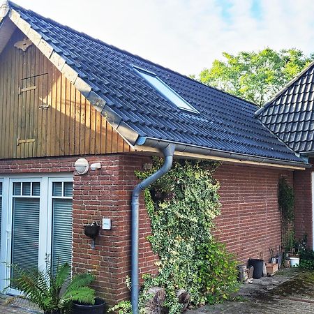 Modernes 1-Zimmer-Apartment Mit Galerie-Schlafkoje Im Skandinavischen Stil Ostenfeld  Eksteriør billede