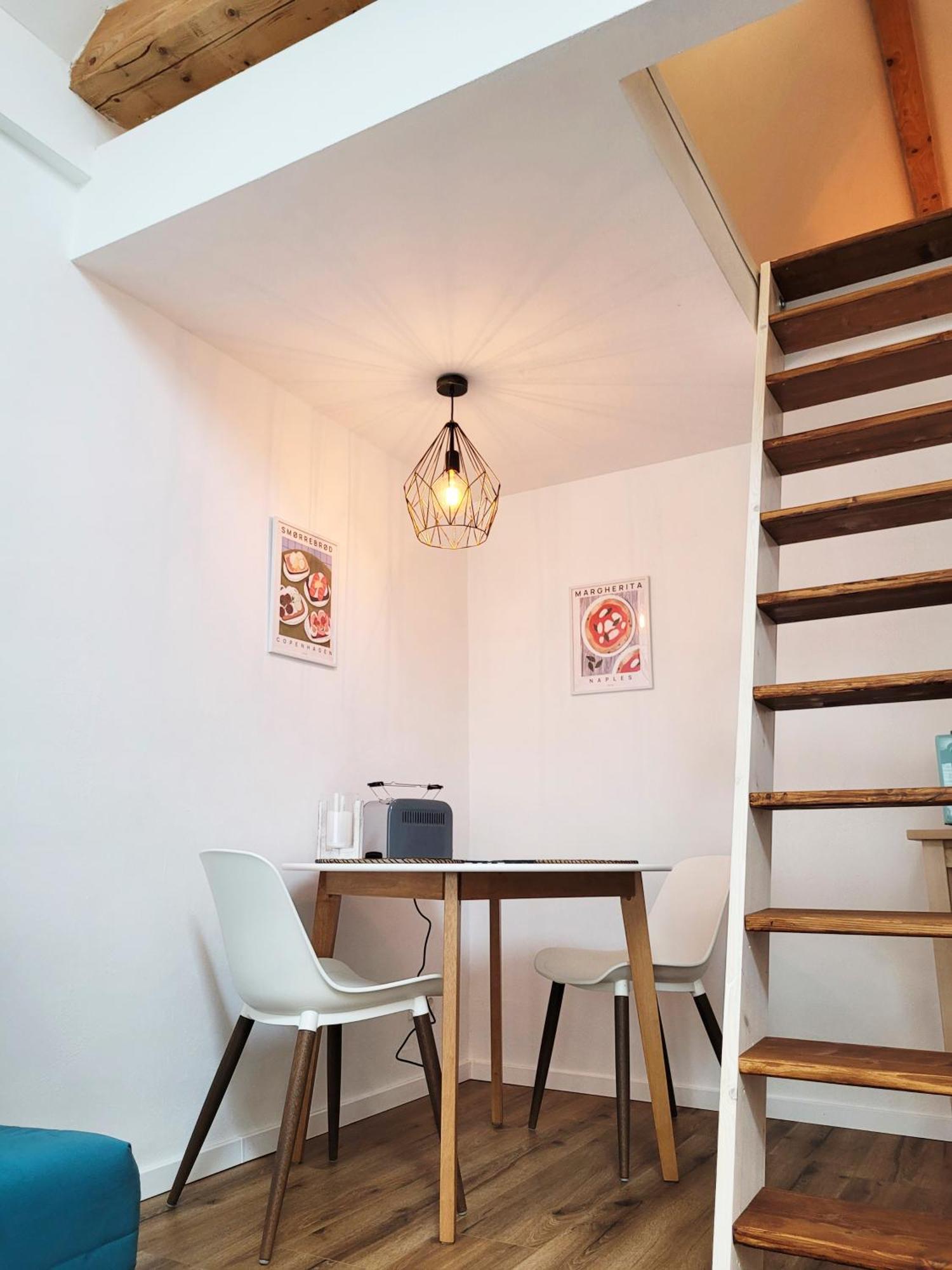 Modernes 1-Zimmer-Apartment Mit Galerie-Schlafkoje Im Skandinavischen Stil Ostenfeld  Eksteriør billede